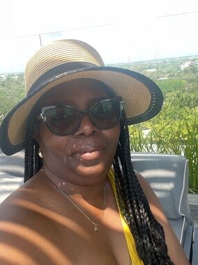 Meet your Posher, Talise